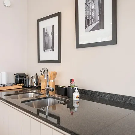 Spacious Modern Appartments In The Heart Of Brussels Exterior photo